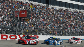 Alt-Right Twitter Jackass Somehow Missed That NASCAR Bans Guns At Tracks